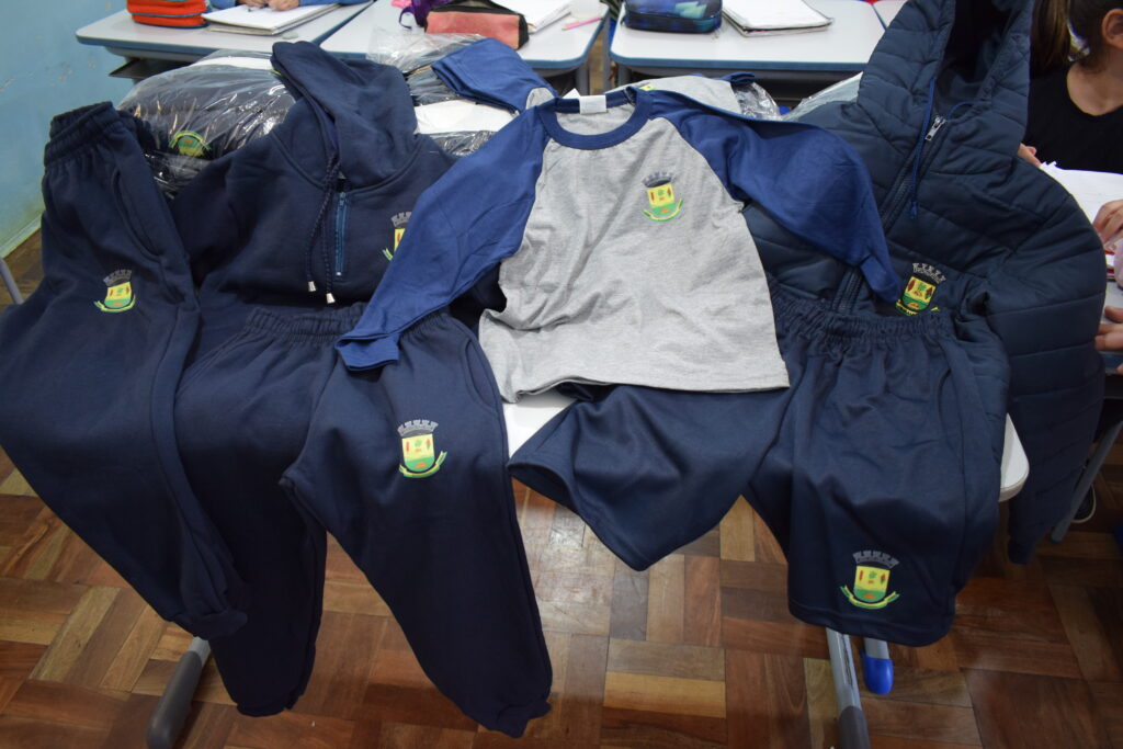 Uniformes Escolares (1)